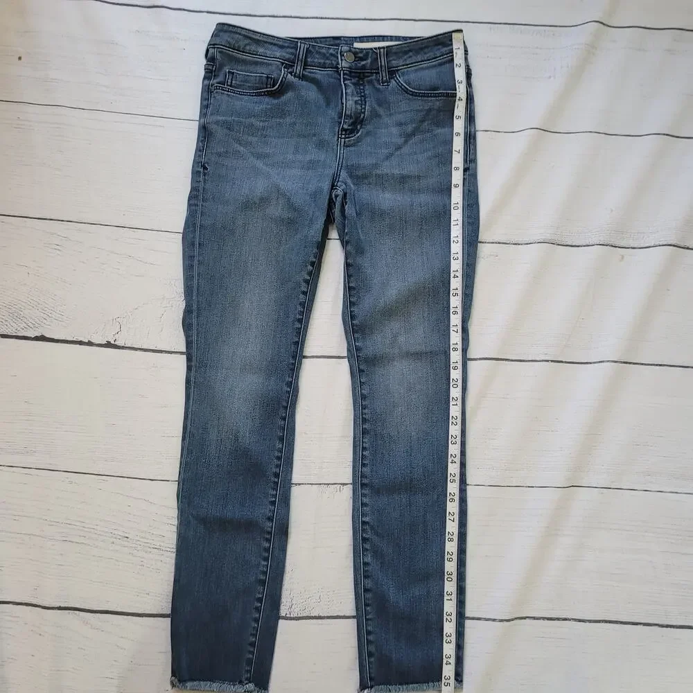 Pilcro and The Letterpress Size 28‎ Medium Wash Raw Hem Skinny Jeans Script